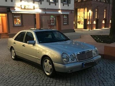 Mercedes E230