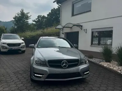 Gebraucht Mercedes 220 170 PS (125 kW) 2015 Coupé