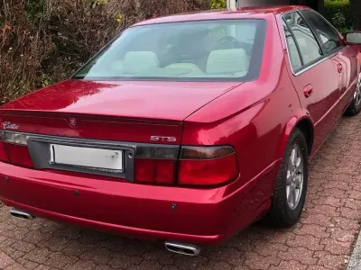 Gebraucht Cadillac STS 305 PS (224 kW) 1998 Rot Limousine
