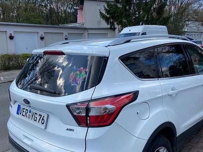 Gebraucht Ford Kuga Trend 175 PS (128 kW) 2019 Schwarz SUV