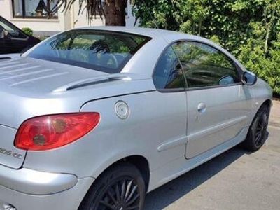 gebraucht Peugeot 206 CC Cabrio top Zustand 1,6 Motor