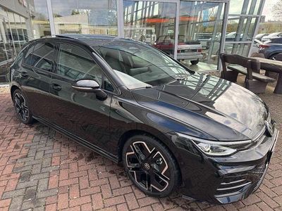 Neu VW Golf VIII R-line 150 PS (110 kW) 2026 Schwarz Limousine
