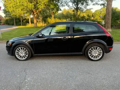 Gebraucht Volvo C30 101 PS (74 kW) 2008 Schwarz Kleinwagen
