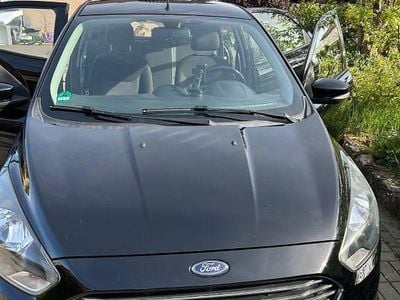 Second-hand Ford Ka 86 CP (63 kW) 2017 Negru Berlinǎ