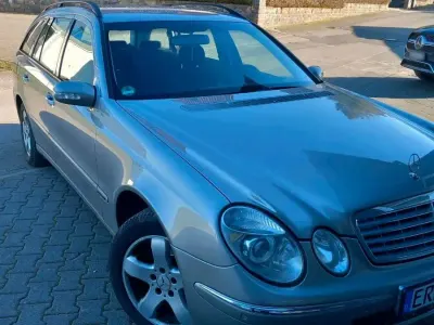 Gebraucht Mercedes E220 2004 Silber Kombi