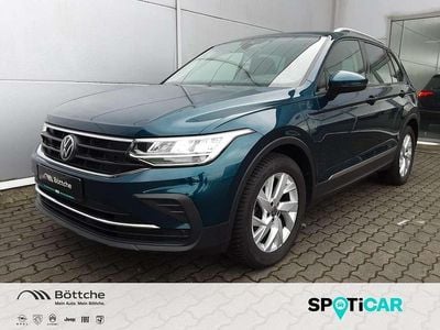 Gebraucht VW Tiguan Active 150 PS (110 kW) 2022 Nightshade blue SUV