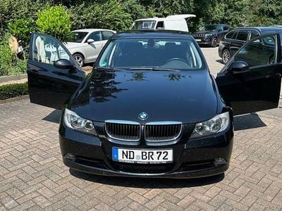Gebraucht BMW 320 163 PS (119 kW) 2006 Schwarz Limousine