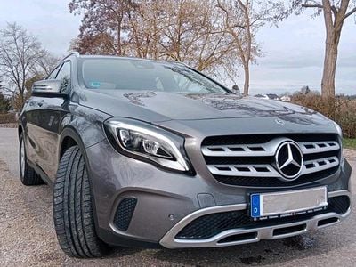 Gebraucht Mercedes GLA180 2018 Grau SUV