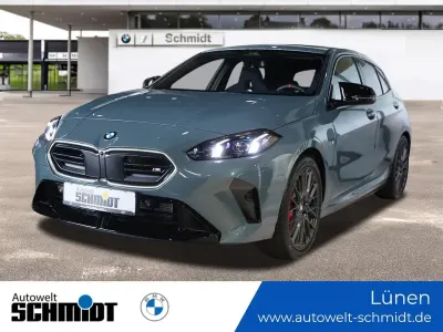 Neu BMW M135 M Sport 300 PS (220 kW) 2026 Cape york grün Kleinwagen