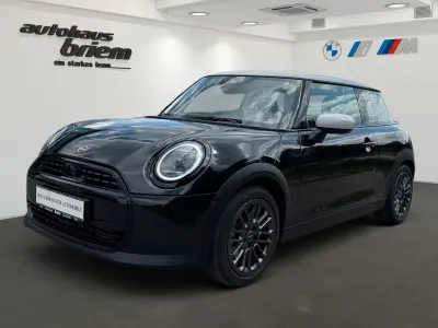 Używany Mini Cooper 114 kW (156 KM) 2025 Czarny Hatchback