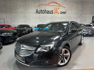 Gebraucht Opel Insignia Country Tourer Basis 194 PS (142 kW) 2014 Schwarz Kombi