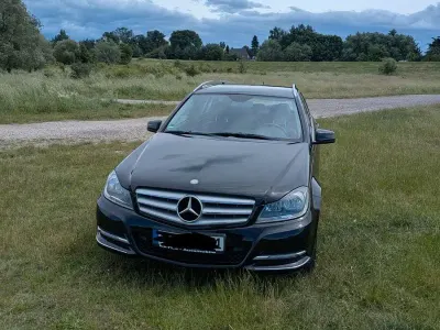 Gebraucht Mercedes C180 Avantgarde 156 PS (114 kW) 2011 Schwarz Kombi