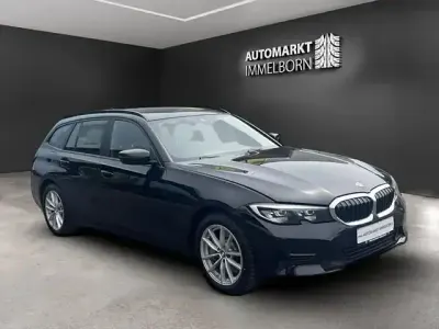 Gebraucht BMW 330e Advantage 113 PS (83 kW) 2021 Schwarz Limousine