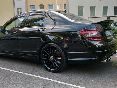 Schwarz Gebraucht 2010 Mercedes C250 AMG line Limousine | 14.500 €
