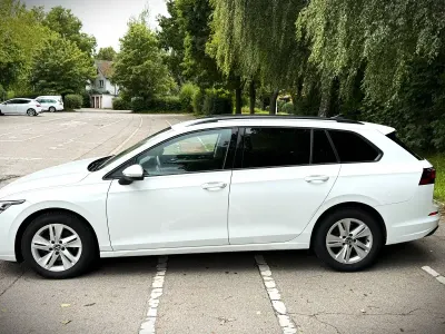Gebraucht VW Golf VIII Style 110 PS (80 kW) 2022 Weiß Kombi