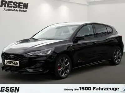 Używany Ford Focus ST-Line 125 KM (91 kW) 2025 Czarny Sedan/Limuzyna