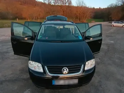Gebraucht VW Touran 116 PS (85 kW) 2005 Schwarz Van / Kleinbus