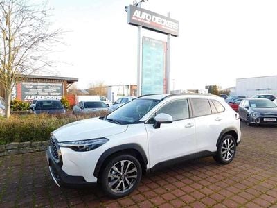 Platinum weiß perleffekt Gebraucht 2024 Toyota Corolla Cross Comfort SUV | 36.890 € (Guter Preis)