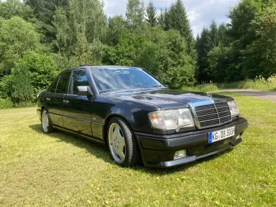 Gebraucht Mercedes E300 AMG 190 PS (139 kW) 1989 Schwarz Limousine
