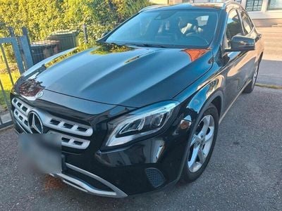Mercedes GLA200