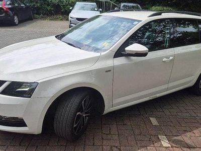 Usata Skoda Octavia Soleil 150 CV (110 kW) 2019 Bianco Station wagon