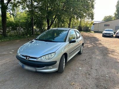 Usata Peugeot 206 88 CV (64 kW) 2004 Grigio Utilitaria