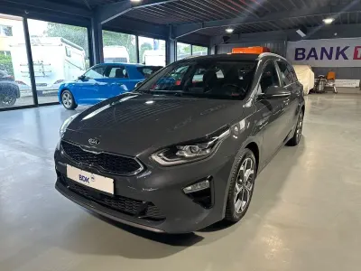 Gebraucht Kia Ceed Spirit 136 PS (100 kW) 2019 Grau Kleinwagen