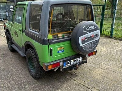 Usado Suzuki Samurai 69 HP (50 kW) 1985 Verde SUV