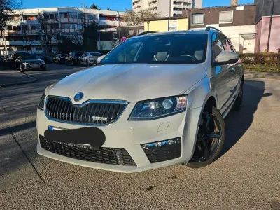 Używany Skoda Octavia RS 220 KM (161 kW) 2014 Szary Hatchback