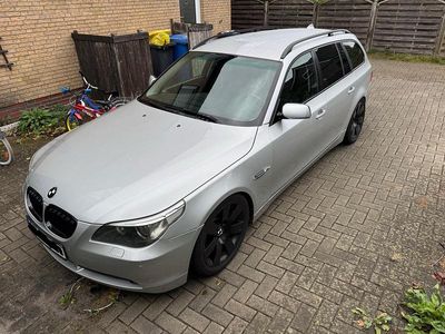 BMW 525