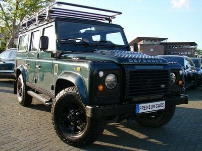Gebraucht Land Rover Defender 122 PS (89 kW) 2014 Grün metallic Kombi
