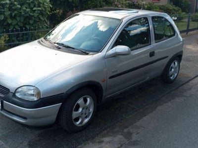 Gebraucht Opel Corsa Edition 54 PS (39 kW) 2000 Silber Kleinwagen