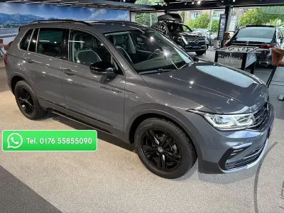 Gebraucht VW Tiguan Sport 122 PS (89 kW) 2022 Delfingrau (metallic) SUV