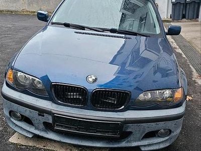 Blau Gebraucht 2003 BMW 318 Limousine | 1.600 € (Guter Preis)