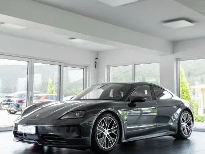 Gebraucht Porsche Taycan 319 kW (435 PS) 2024 Grau Limousine