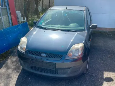 Gebraucht Ford Fiesta 80 PS (58 kW) 2006 Grau Kleinwagen