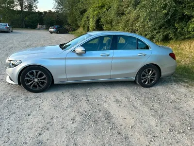 Gebraucht Mercedes C180 156 PS (114 kW) 2015 Silber Limousine