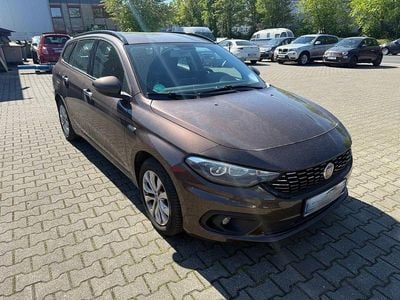 Second-hand Fiat Tipo Lounge 120 CP (88 kW) 2017 Maro Berlinǎ