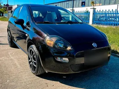 Usata Fiat Grande Punto 69 CV (50 kW) 2013 Utilitaria