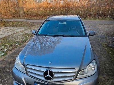 Gebraucht Mercedes C220 Avantgarde 170 PS (125 kW) 2012 Limousine