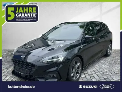 Usado Ford Focus ST-Line 150 CV (110 kW) 2022 Negro Familiar