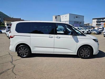 Gebraucht VW Multivan Advance 150 PS (110 kW) 2024 Weiß Van