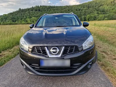 Gebraucht Nissan Qashqai +2 Tekna 141 PS (103 kW) 2010 Schwarz SUV