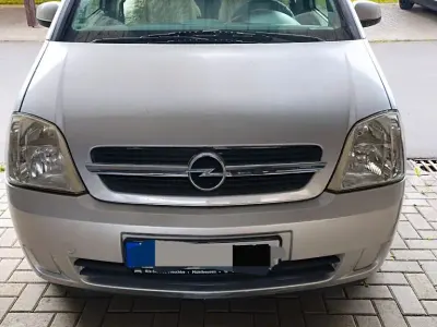 Brugt Opel Meriva 101 HK (74 kW) 2005 Grå MPV