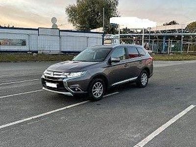 Gebraucht Mitsubishi Outlander Diamant Edition 150 PS (110 kW) 2017 Braun SUV