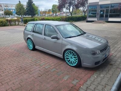 Grau Gebraucht 2003 VW Golf IV Highline Kombi | 6.299 € (Teuer)
