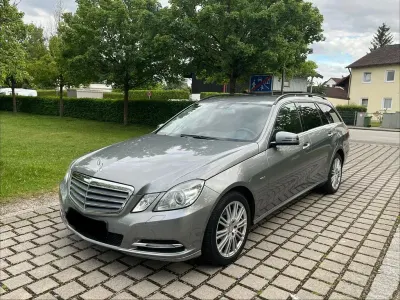 Gebraucht Mercedes E350 Elegance 265 PS (194 kW) 2012 Grau Limousine