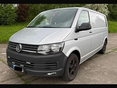 Gebraucht VW Transporter 150 PS (110 kW) 2016 Silber Van