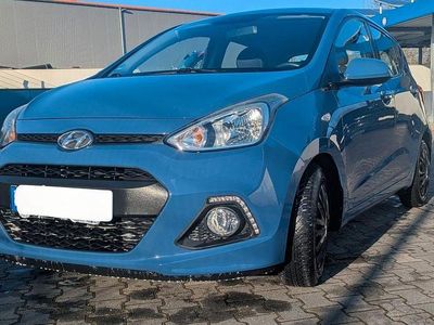 Gebraucht Hyundai i10 Trend 87 PS (63 kW) 2014 Blau Kleinwagen