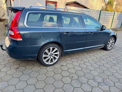 Gebraucht Volvo V70 Summum 227 PS (166 kW) 2016 Grau Kombi